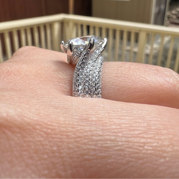 New Moissanite Engagement Luxury Ring 5CT, 18K White Gold Plated Sterling Silver - Picture 5 of 17
